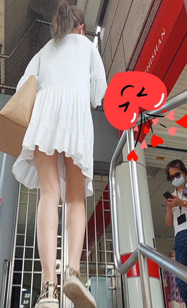 Screenshot_20220628-130908_Video Player.jpg