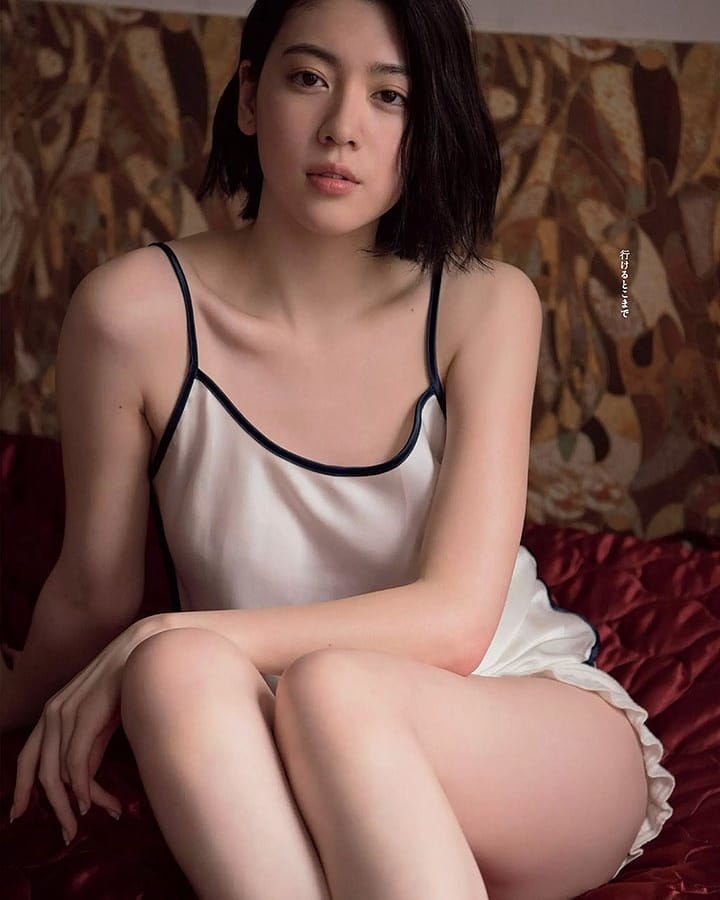 三吉彩花 @miyoshi.aa_2039338694270762576_n.jpg