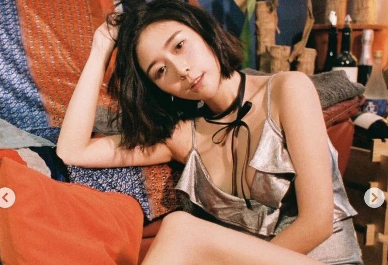 1 Albee日前確診，如今康復後宣告自己「滿血復活」，還加碼比基尼辣照，讓網友大讚「超級辣」。.jpg.jpg