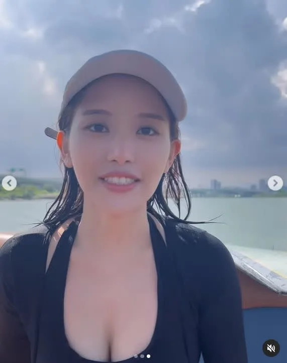 5 蔡瑞雪訪問教練，傲人身材讓影片失焦。.png