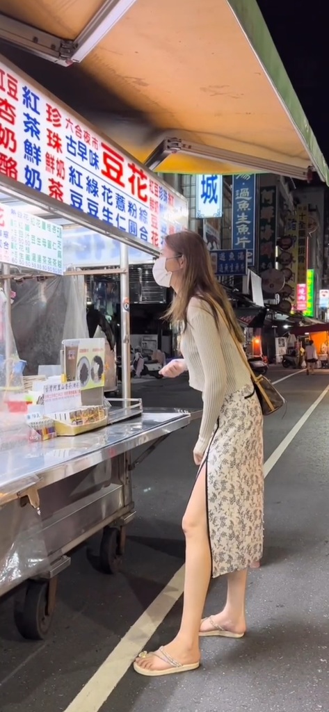 高雄6合夜市.jpg