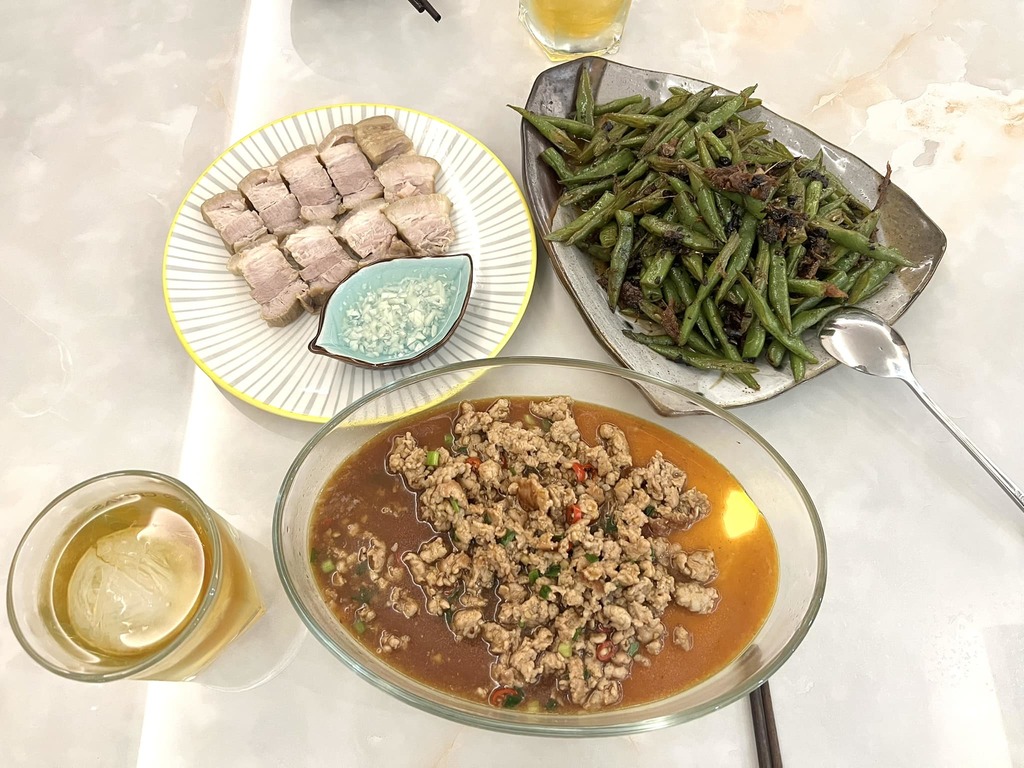 1五花肉肉碎蒸蛋