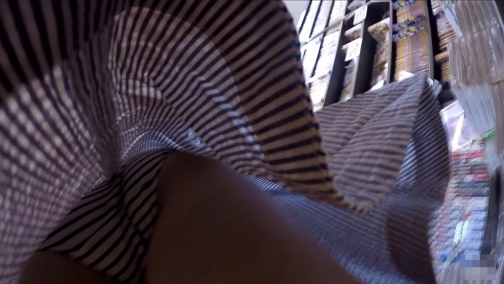 逆さ＆めくり（私服編)　No.7 409.jpg