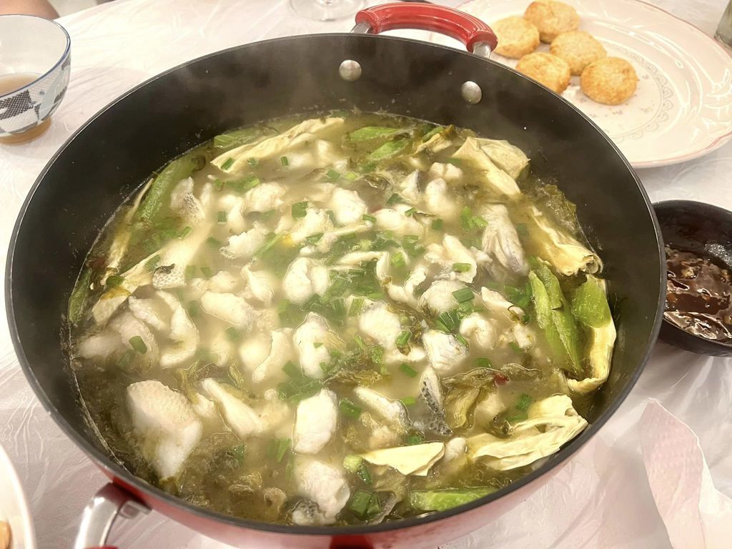 1酸菜爐魚.jpg
