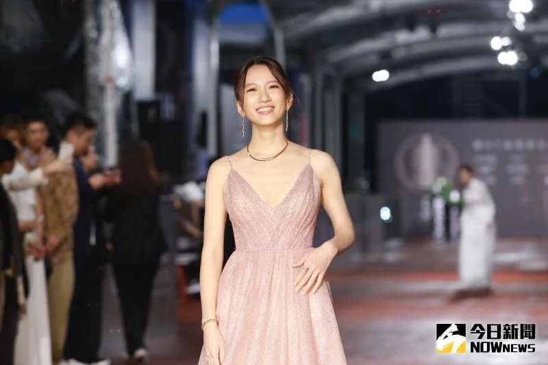 1 ▲范宸菲辣曬立體雙U。.jpg