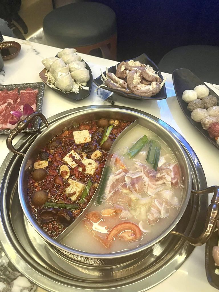 1台式火鍋.jpg