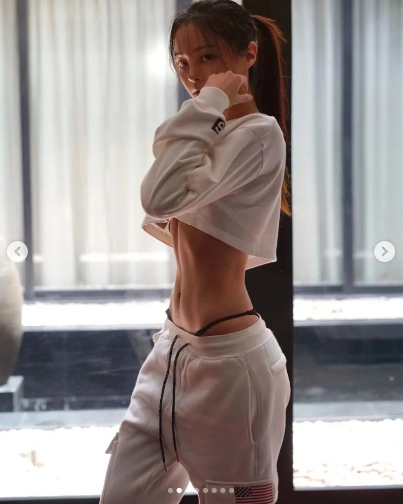 3 鋼琴女神李元玲曬出超狂腹肌.jpg