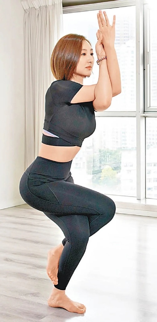 高海寧用頭倒立 挑戰地心吸力.jpg