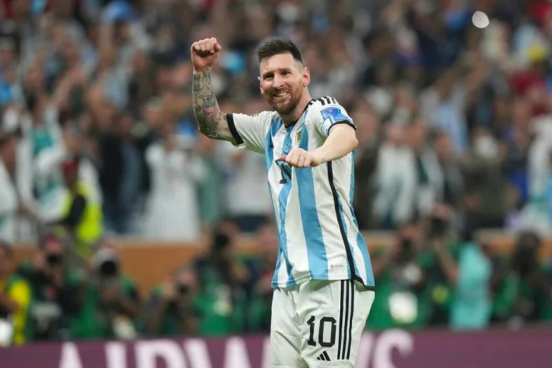 ▲2022卡達世界盃在19日凌晨落幕，由35歲的梅西（Lionel Messi）在世界盃最後一舞成功率領隊伍奪下冠軍。.jpg.jpg