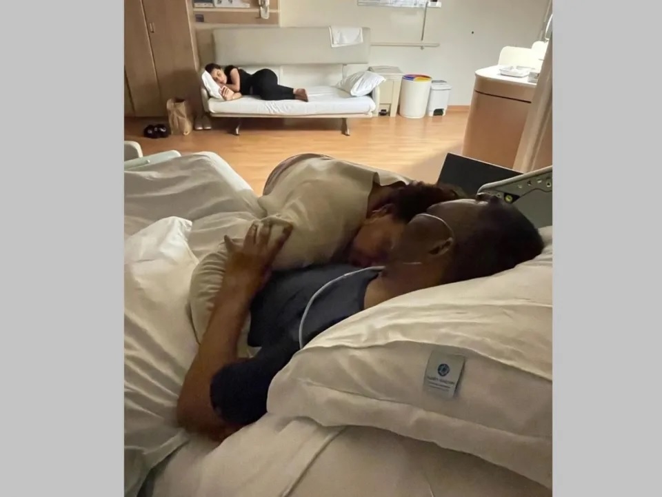 比利女兒在社交網站上載相片，從背面看到比利需要接駁醫療喉管。（Instagram相片）.jpg.jpg