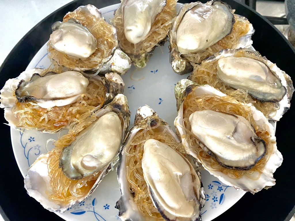 粉絲吸收蠔汁，分外好味