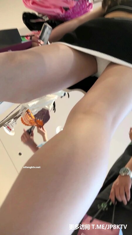 #NTR 极品美女骚丁太窄包不住逼 016.jpg