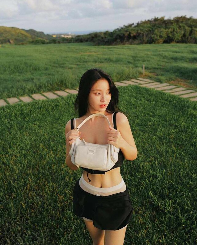 011.jpg