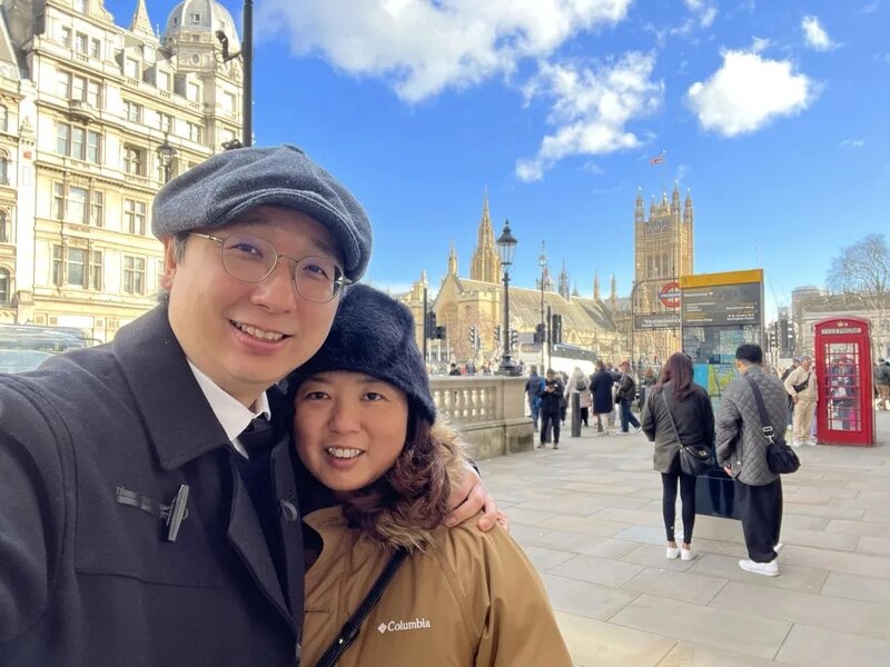 末代民主派區議員 「夫妻檔」劉勇威、陳蔚嘉赴英生活：多多保重，有緣再聚.jpg