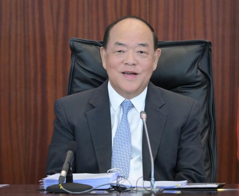 1 澳門行政長官賀一誠昨（16）於立法會上表示，今年繼續研究加碼支持中小企，及呼籲市.jpg