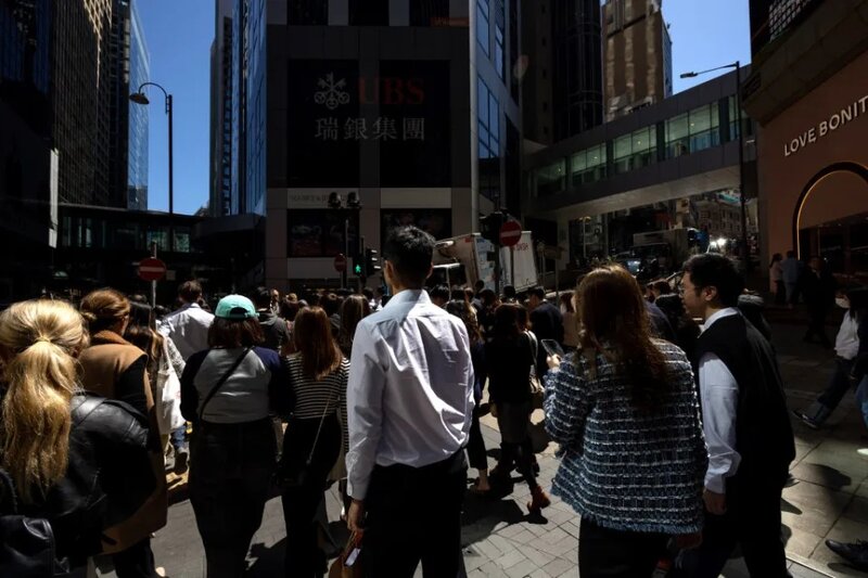 1 中環新開咖啡店賣Americano 10元，引發探討本港是否出現「消費降級」現象.jpg