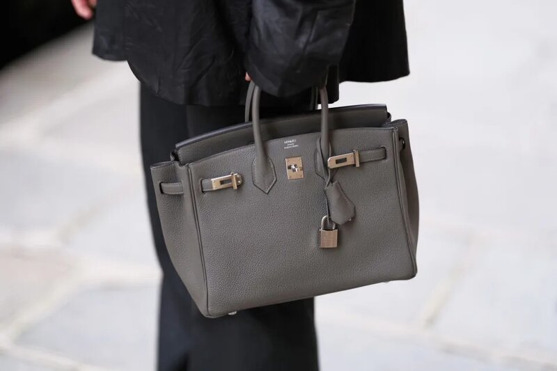 3 參考估價網站，一個Birkin Bag入門價已達8,150英鎊，相當於8萬港元。.jpg
