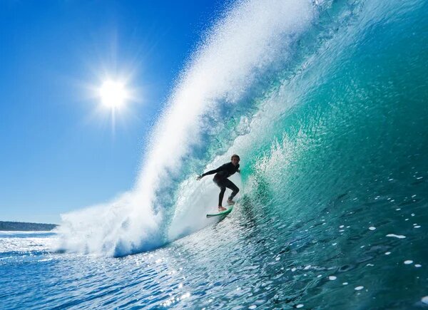 depositphotos_8379682-stock-photo-surfer.jpg