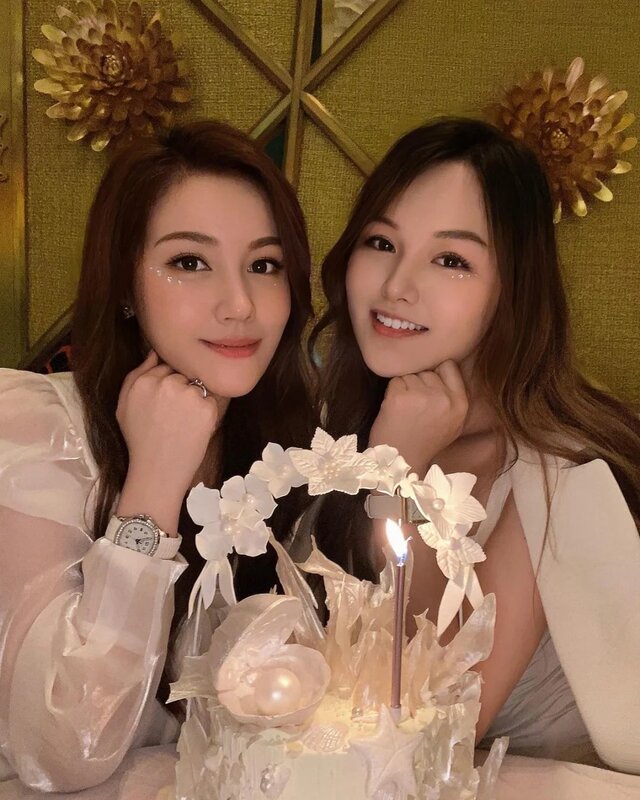 3  宋宛穎 & 孖生妹妹宋宛霖.jpg