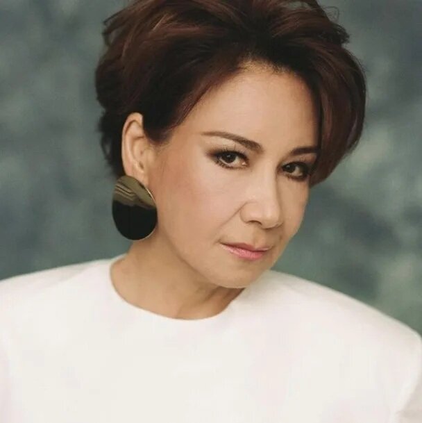 5 今次甄妮唔係引戰，疑係叫炎明熹「坐下好商量」。.jpg