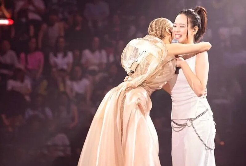 3  鄭秀文演唱會︳嘉賓冇TVB歌手？黃宗澤舊愛「玻璃朱」質疑Sammi.jpg