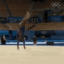 Biles_3 - Copy.gif