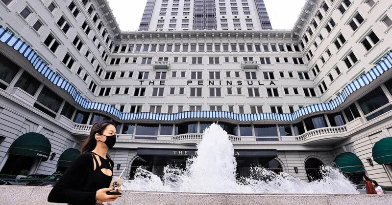 1 半島酒店入住率持續低迷，或許要考慮轉型「劏細」部分客房，務求更加親民和貼地，以.jpg