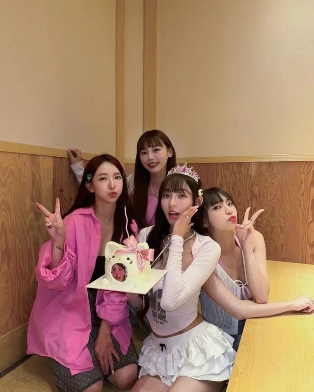 4 林襄身邊還有閨蜜們陪伴。.jpg