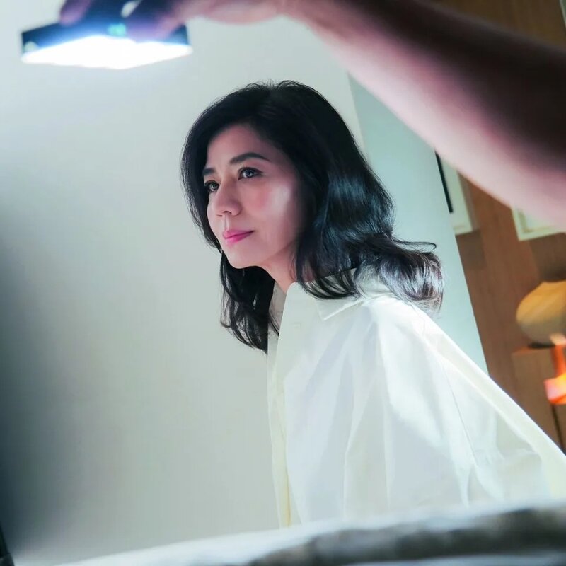 3 鍾楚紅與岩井俊二合作拍攝染髮廣告.jpg