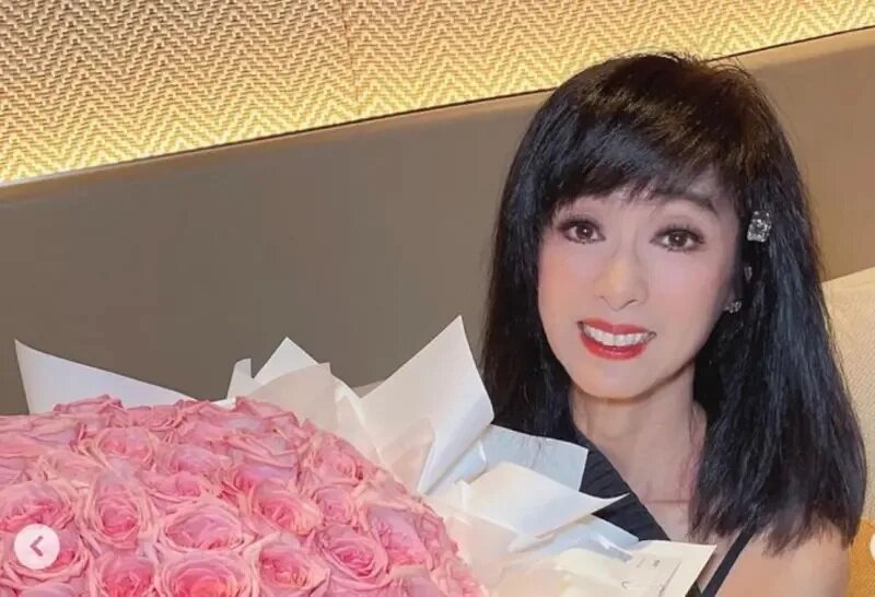 1 被封為「最美黃蓉」的米雪日前才剛過69歲生日，14年前摯愛癌逝她至今未嫁，現況曝光。.jpg