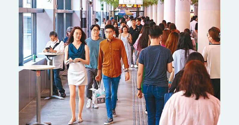 3 「月入8萬」相當於本港打工仔月入中位數2.11萬元的4倍。.jpg