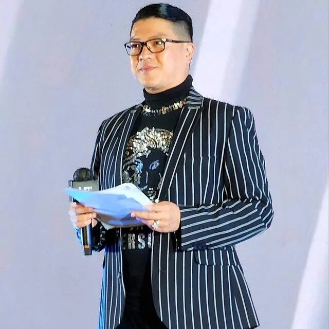 1 關浩揚經常擔任MC。.jpg