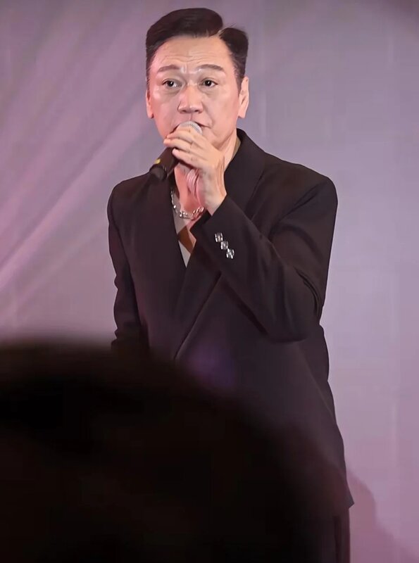 4 成個劉華咁！61歲keep到咁，收貨啦～.jpg