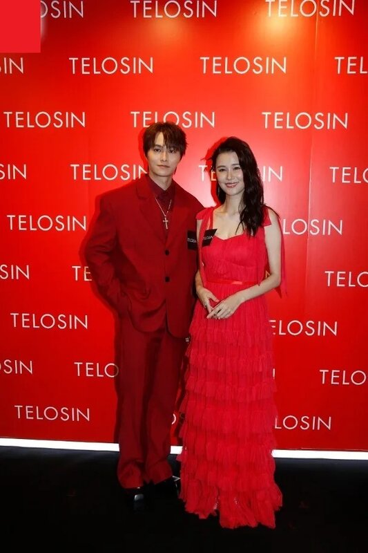 4 故鴻鈞（左）和黃翠如相當合拍。.jpg