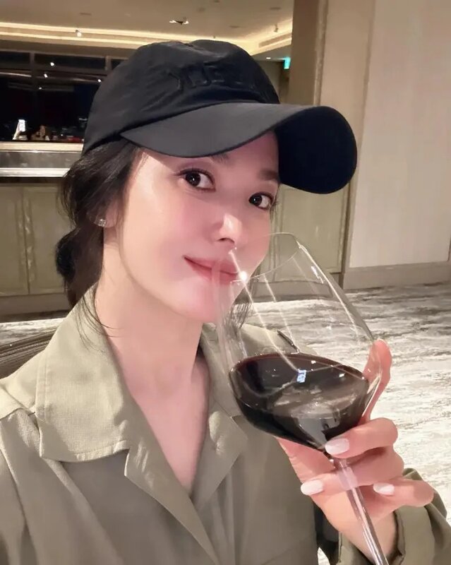 2 宋慧喬結束3天2夜的寶島行，吃飽喝足滿意離開。.jpg