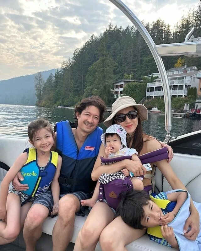 3 鍾嘉欣事業家庭兩得意。.jpg