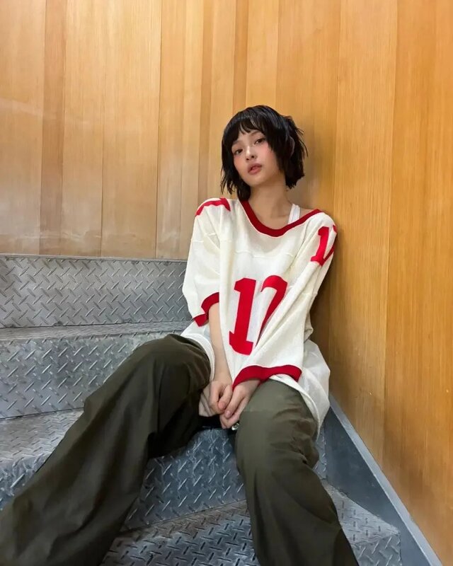 2 Hanni表示，曾經被他團的經紀人當眾指示無視自己。.jpg