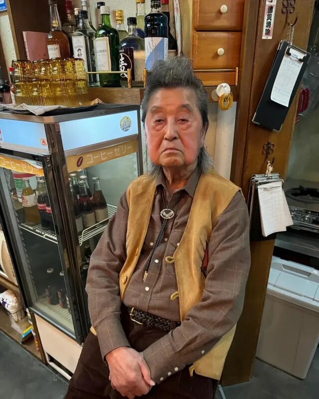 5 沼田爆在TBS連續劇《極度不妥》演出咖啡店老闆「袴田吉彥」。.jpg