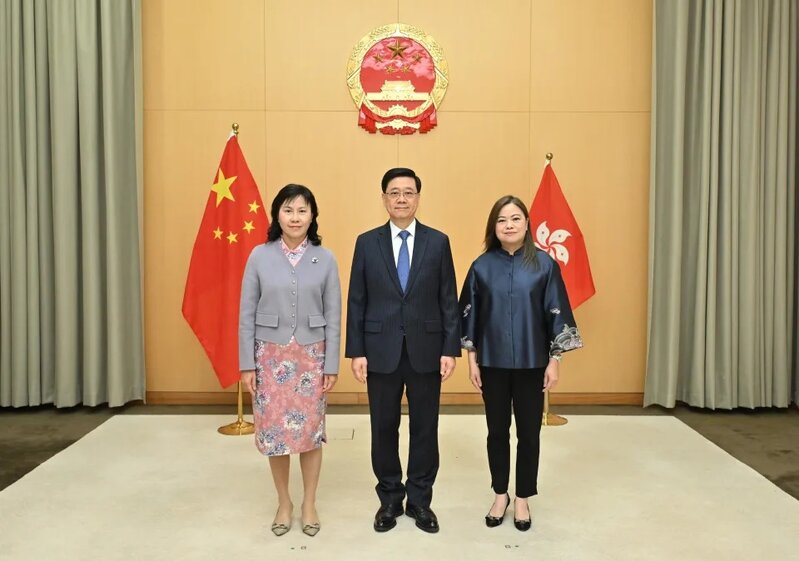 女性局長比例佔近半 年齡53至60歲 何永賢入政府30年升最快 運輸署成升官荀位.jpg