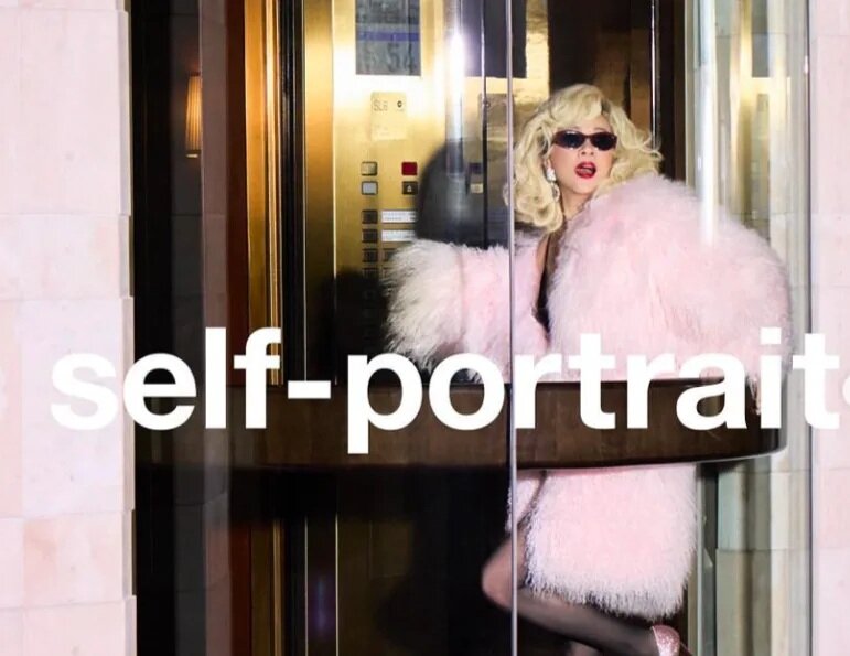 4 劉嘉玲為時尚品牌以金髮look影造型照.jpg