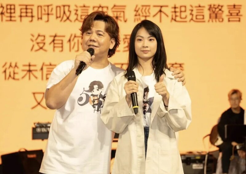 1  伍仲衡再提簽洪心怡過程 預咗唔簽約冇乜曝光機會 明言曾擔心TVB捧人方式.jpg