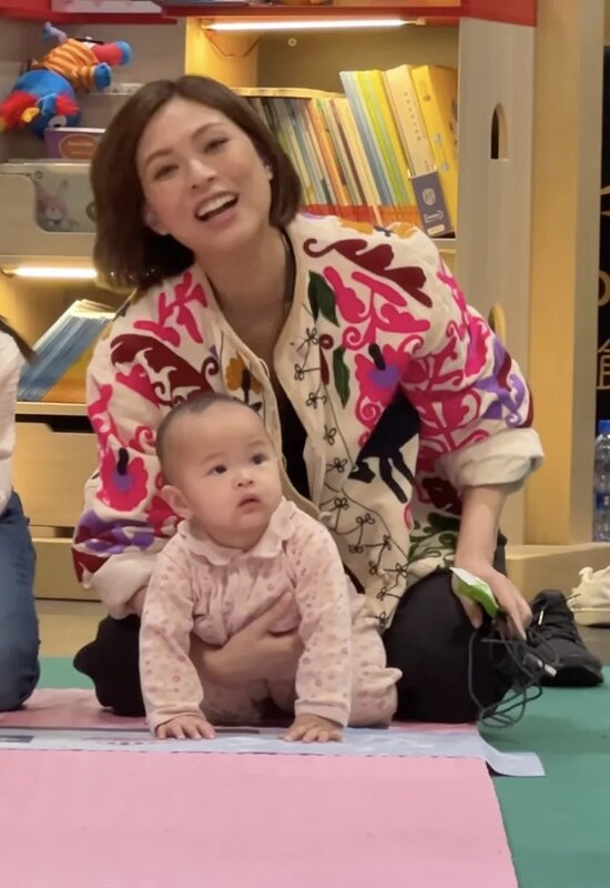 1 朱慧敏與囡囡.jpg