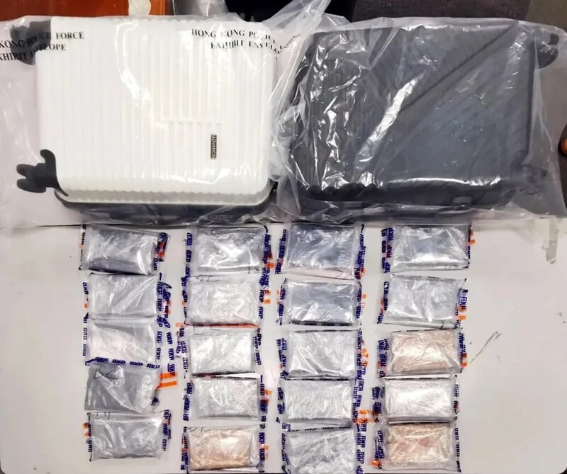 警方和海關行動中檢獲重約7.7公斤懷疑海洛英。.jpg