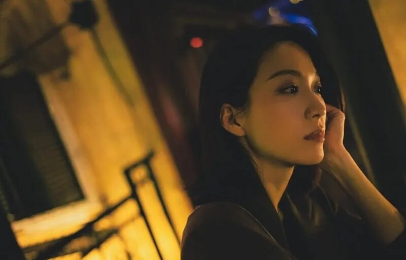 3  徐偉棟早於2022年已為姚子羚拍照。（IG@liveforlive）.jpg