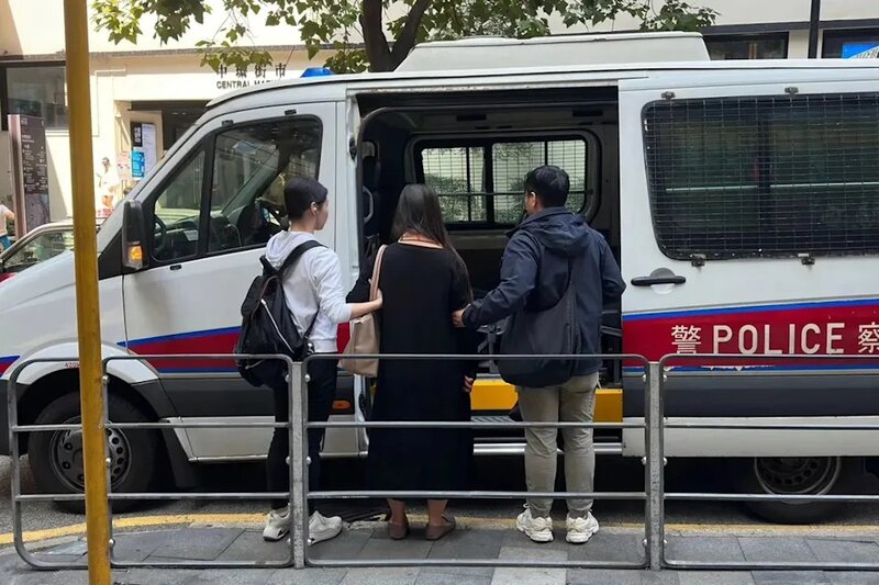 警兩日破4宗中區手機及店舖盜竊 5男女落網包括摩洛哥人.jpg