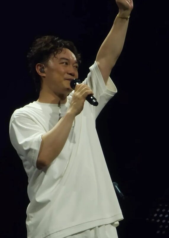 6  歌神陳奕迅在澳洲悉尼開騷.jpg