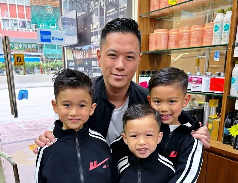 4  Philip不時做奶爸湊仔出動.jpg