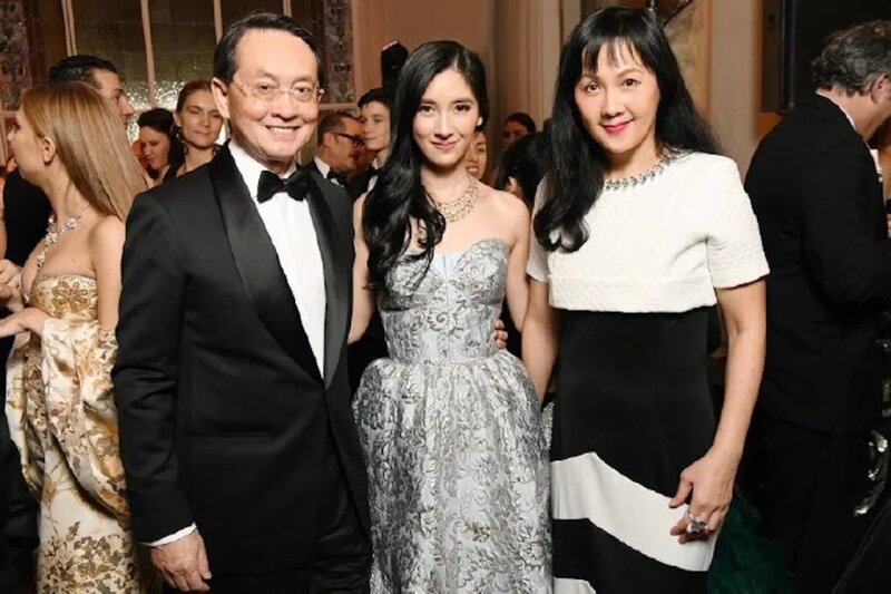 2 神隱多年嘅梁婉靜專心照顧家庭.jpg