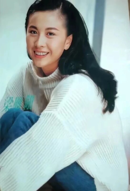 4  梁雁翎年輕時留着烏黑長髮，甚有女神風範。（網上圖片）.jpg