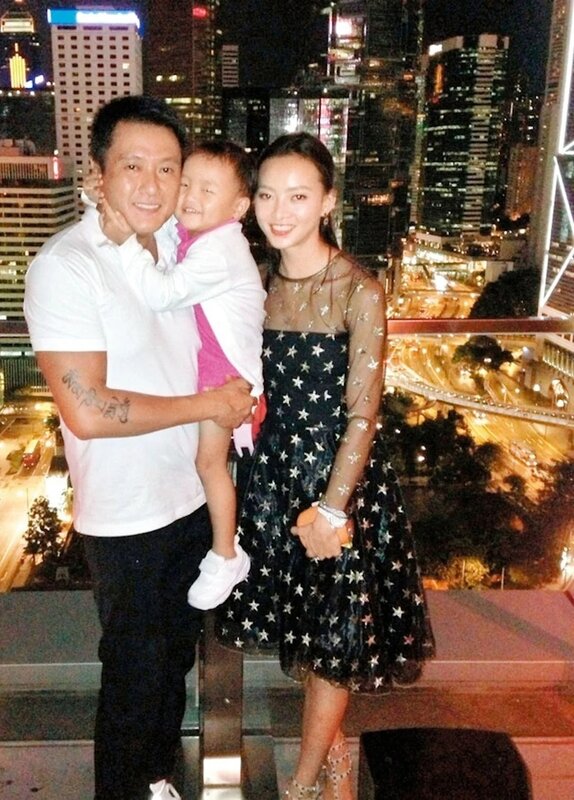 4   張利華與魏駿傑育有一女，但兩人已於2020年離婚。（微博@魏駿傑）.jpg